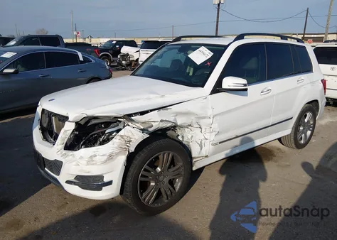 2014 Mercedes-Benz Glk 350 z USA, uszkodzony, nr VIN WDCGG5HB2EG282065